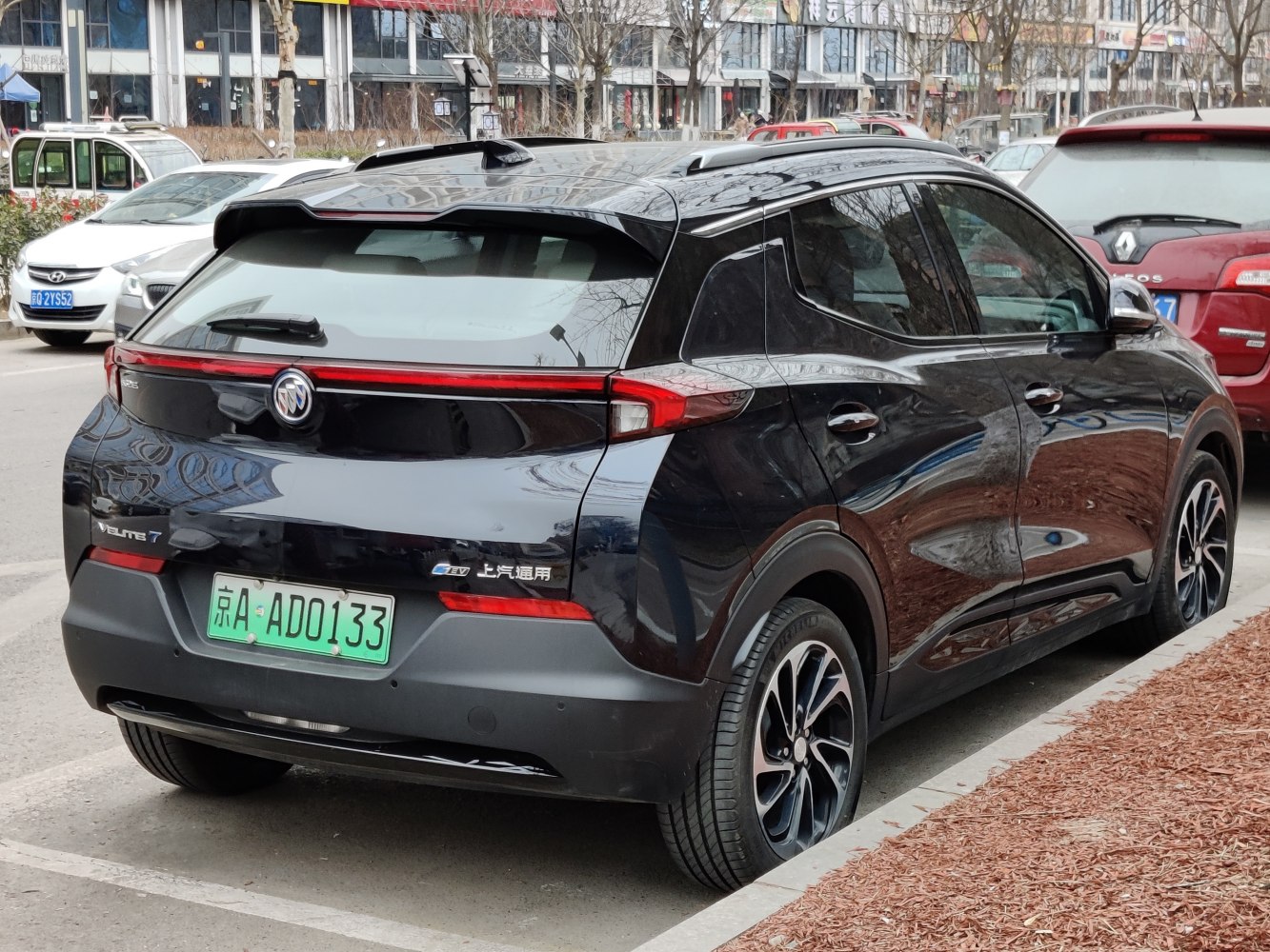 Buick Velite 7 652E 55.6 kWh (177 Hp)