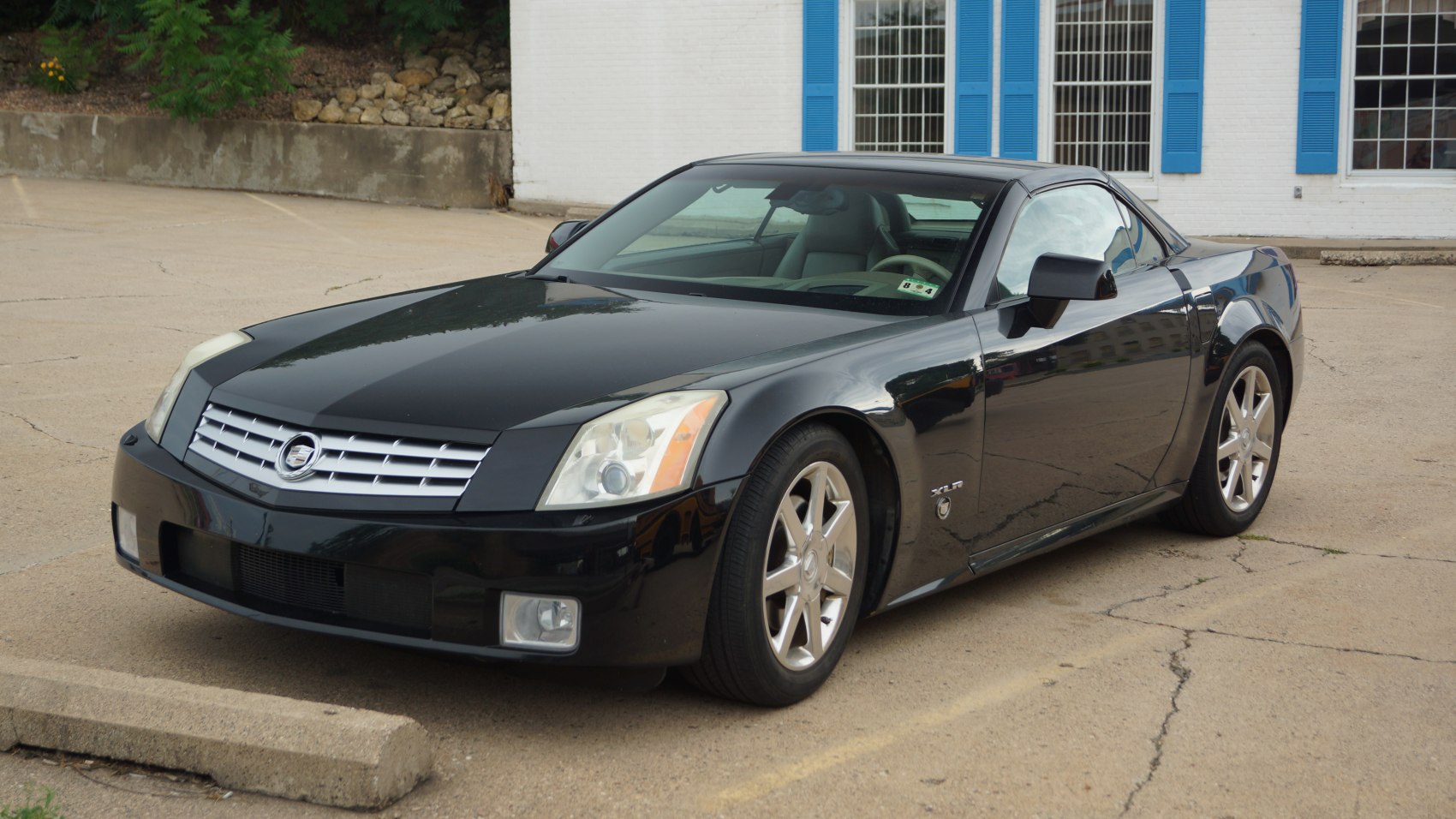 Cadillac XLR 4.6 i V8 32V (325 Hp) Automatic