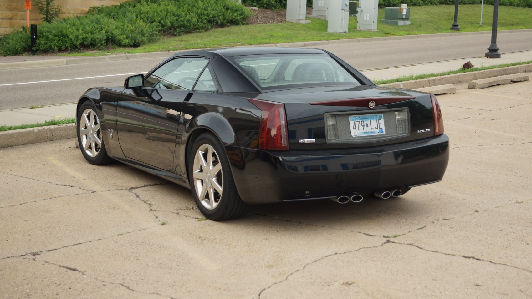 Cadillac XLR 4.6 i V8 32V (325 Hp) Automatic