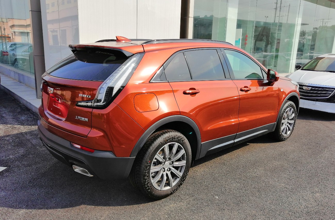 Cadillac XT4 350T (230 Hp) AWD Automatic