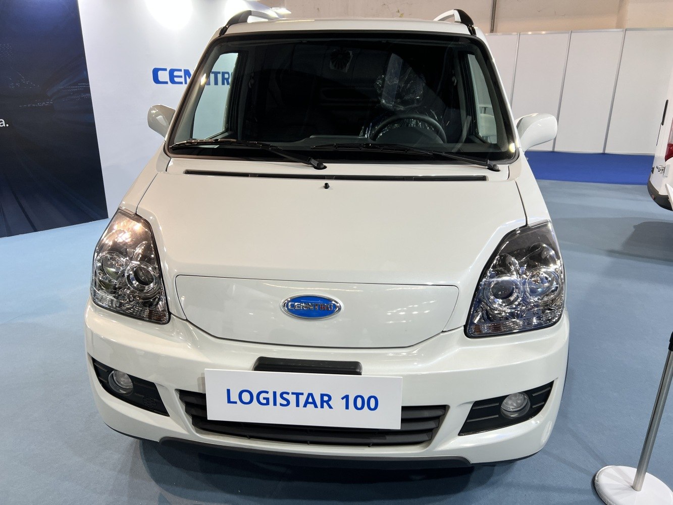 Cenntro Logistar 100 16 kWh (34 Hp) Automatic