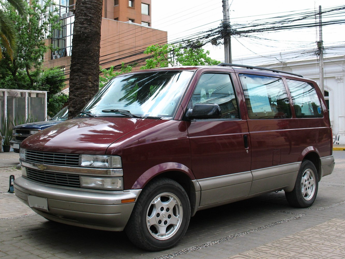 Chevrolet Astro 4.3 i V6 4WD (192 Hp)