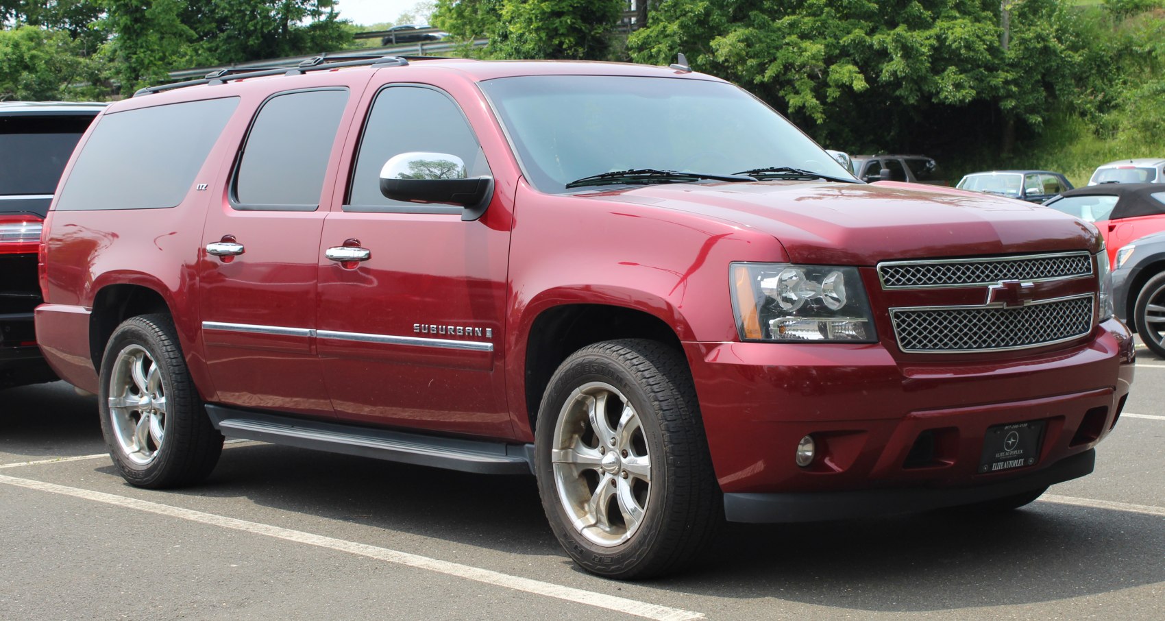 Chevrolet Suburban 6.0 i V8 (366 Hp) Automatic