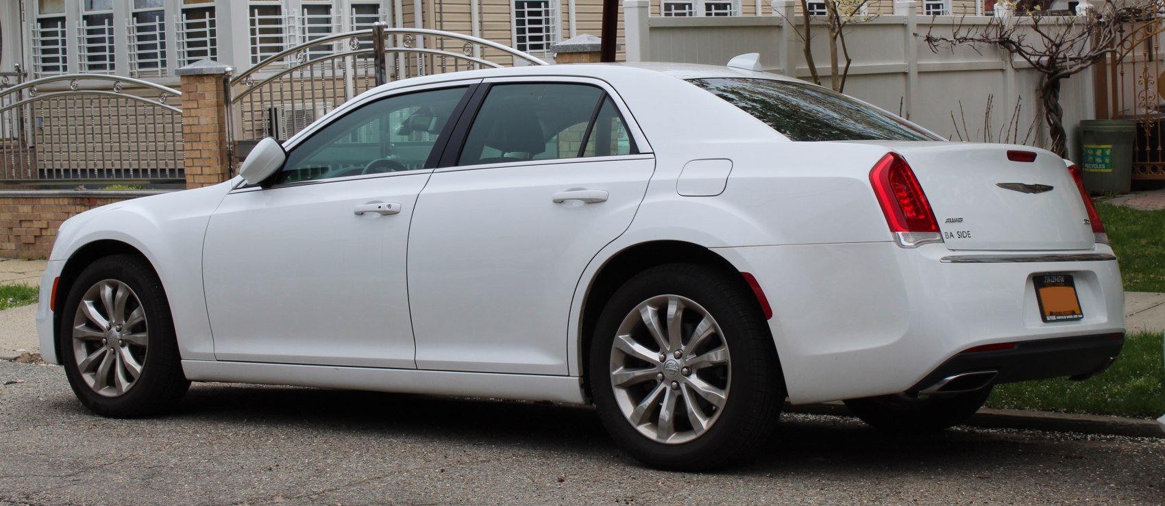 Chrysler 300 SRT 6.4 (476 Hp) Automatic