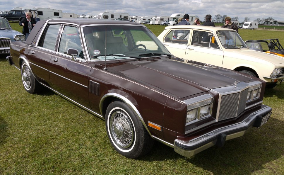 Chrysler Fifth Avenue 5.2 V8 (175 Hp)