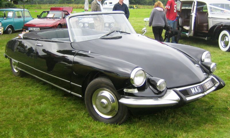 Citroen DS 21 (100 Hp)