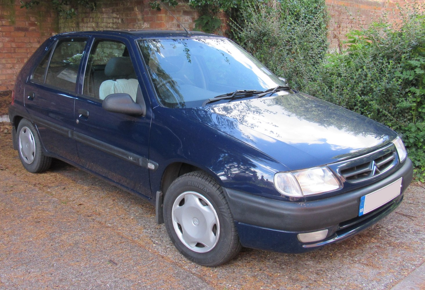 Citroen Saxo 1.1 (60 Hp)