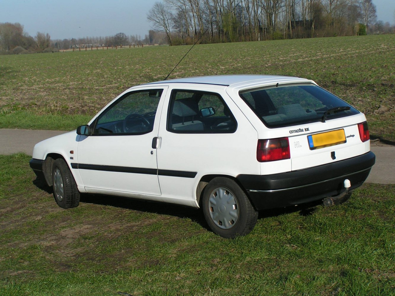 Citroen ZX 1.6 i (88 Hp)