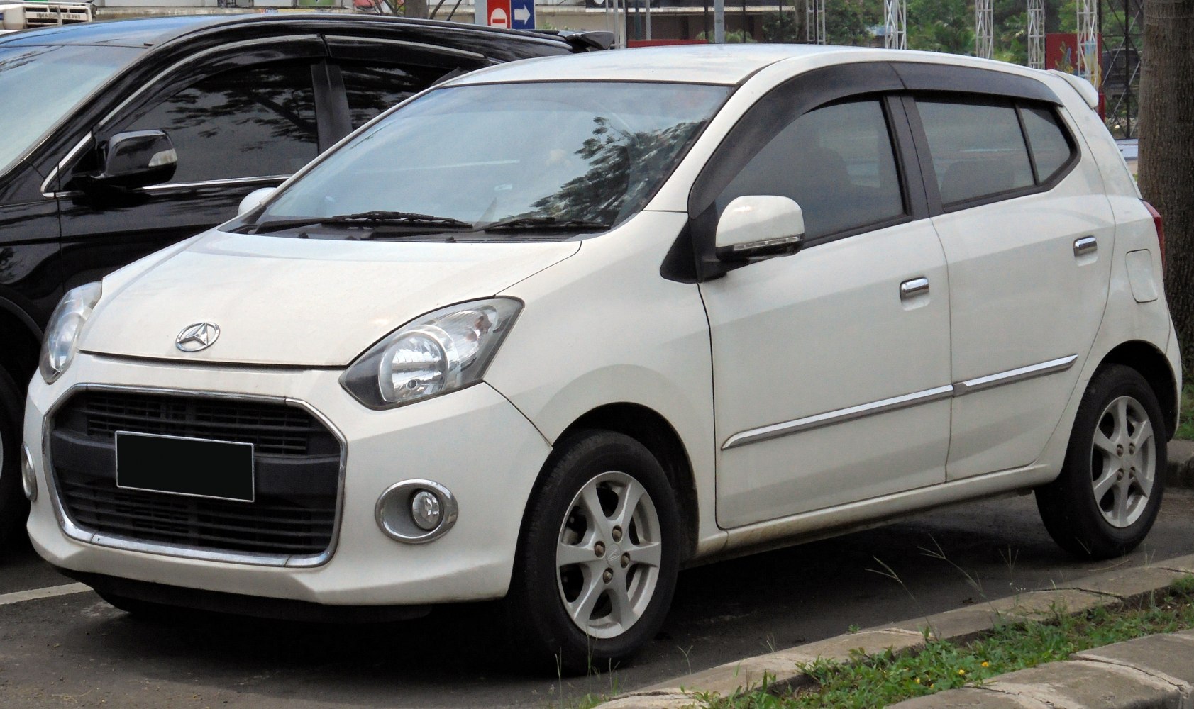 Daihatsu Ayla 1.0 (65 Hp) Automatic