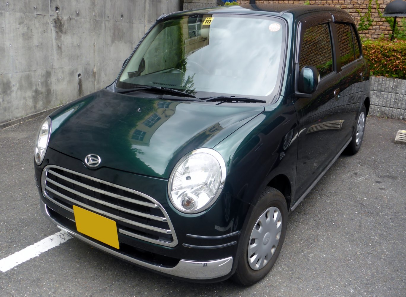 Daihatsu Mira Gino