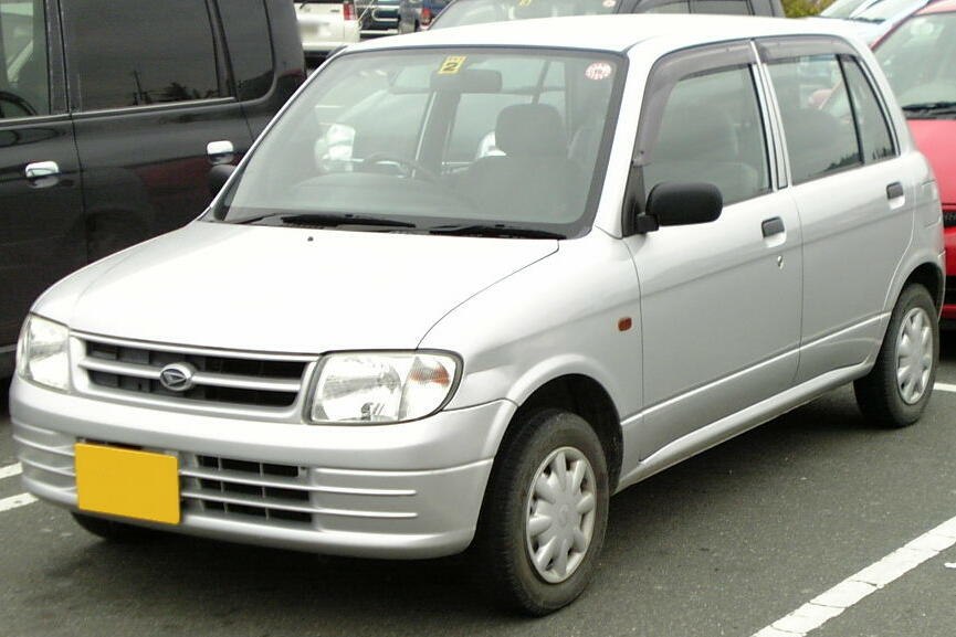 Daihatsu Mira 0.7 i (48 Hp)