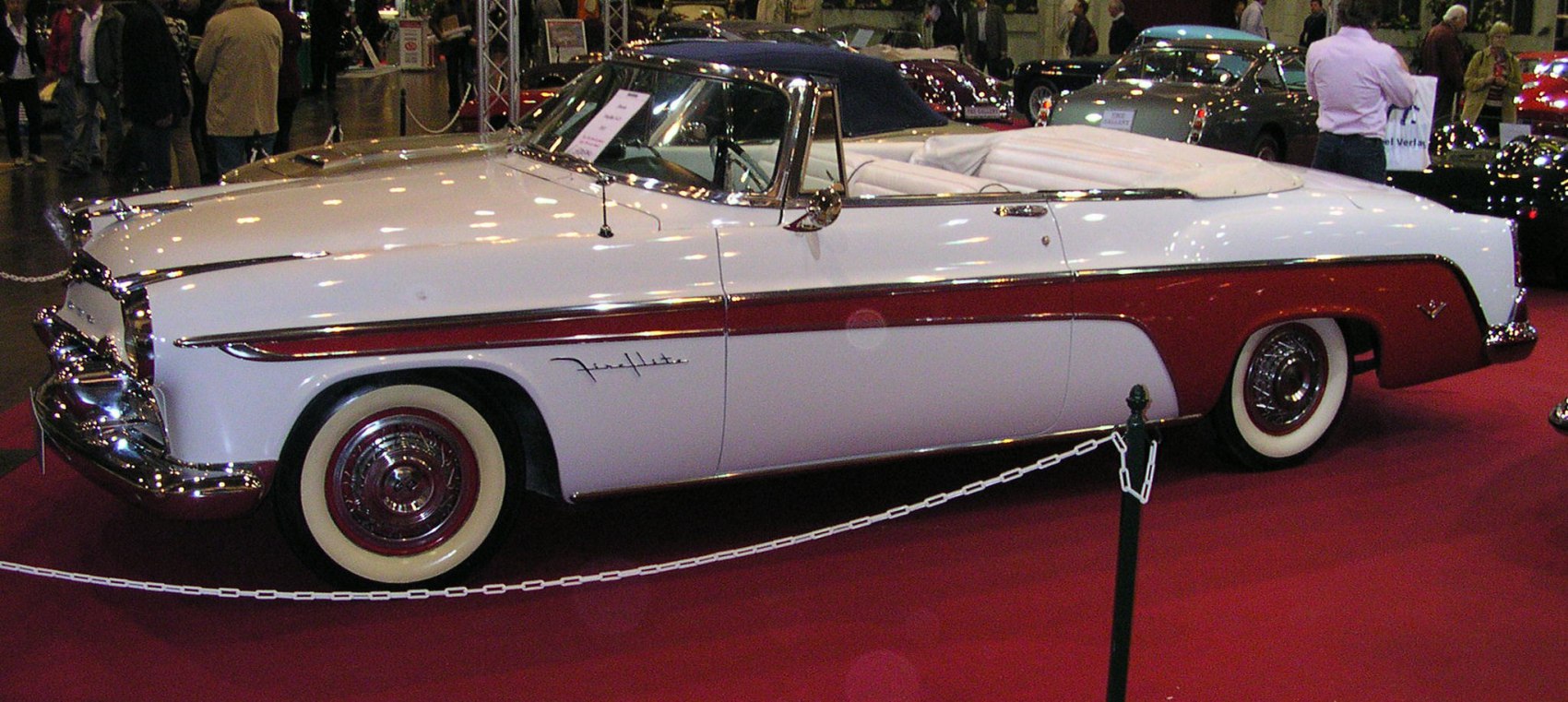 DeSoto Fireflite 4.8 V8 (200 Hp)