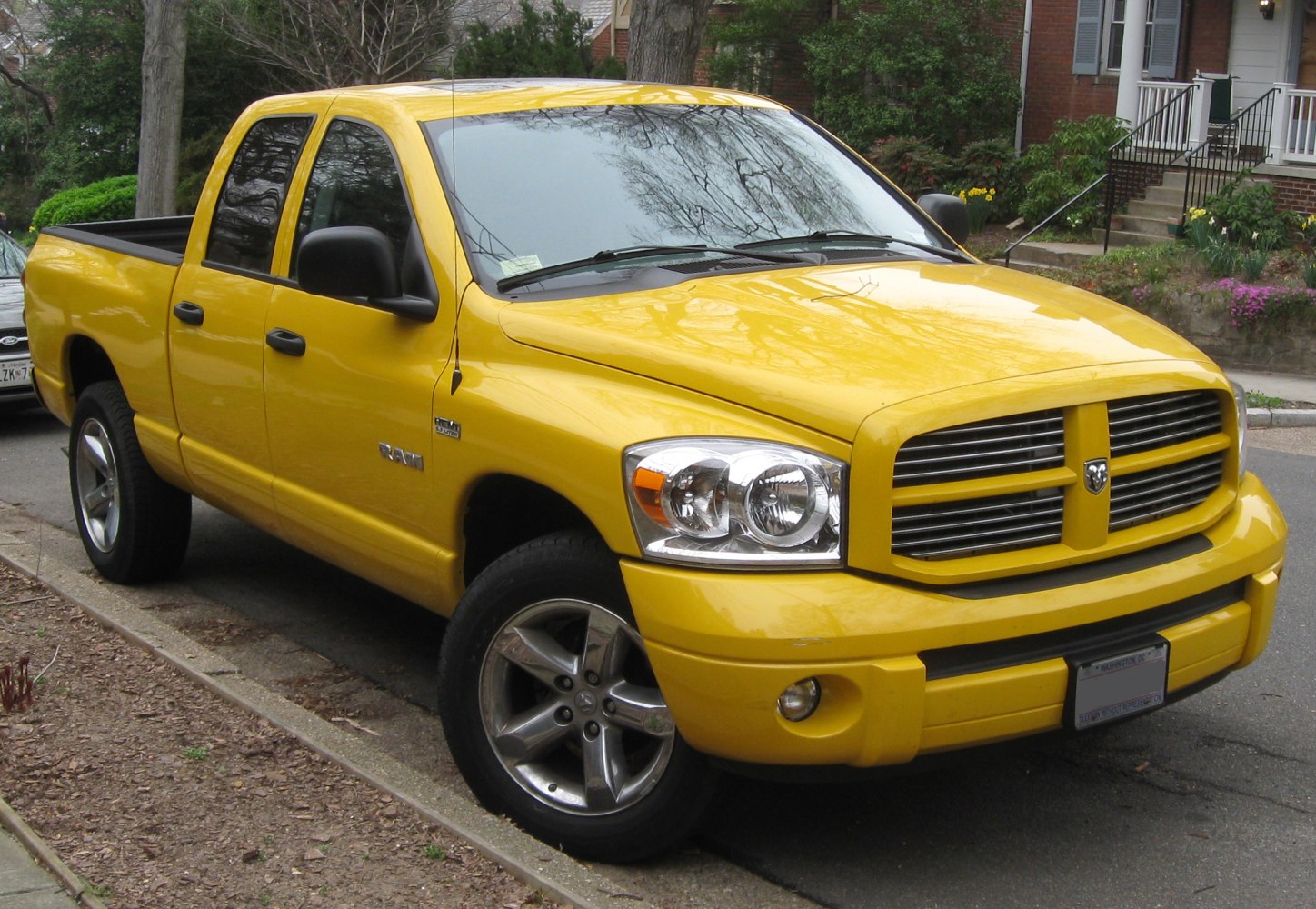 Dodge RAM 4.7 V8 (238 Hp)