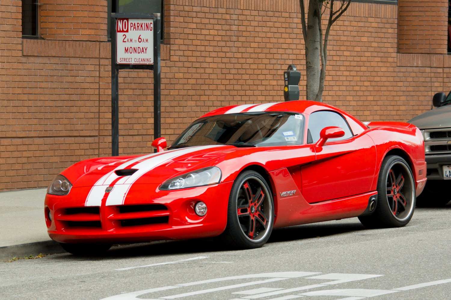 Dodge Viper SRT10 8.4 V10 (600 Hp)