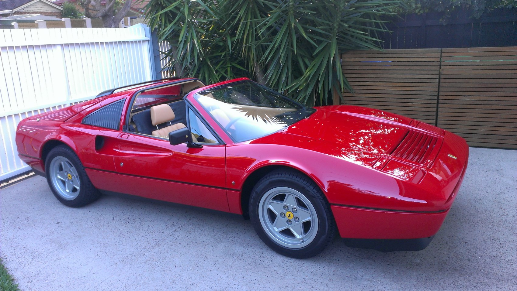 Ferrari 328 3.2 V8 (270 Hp)