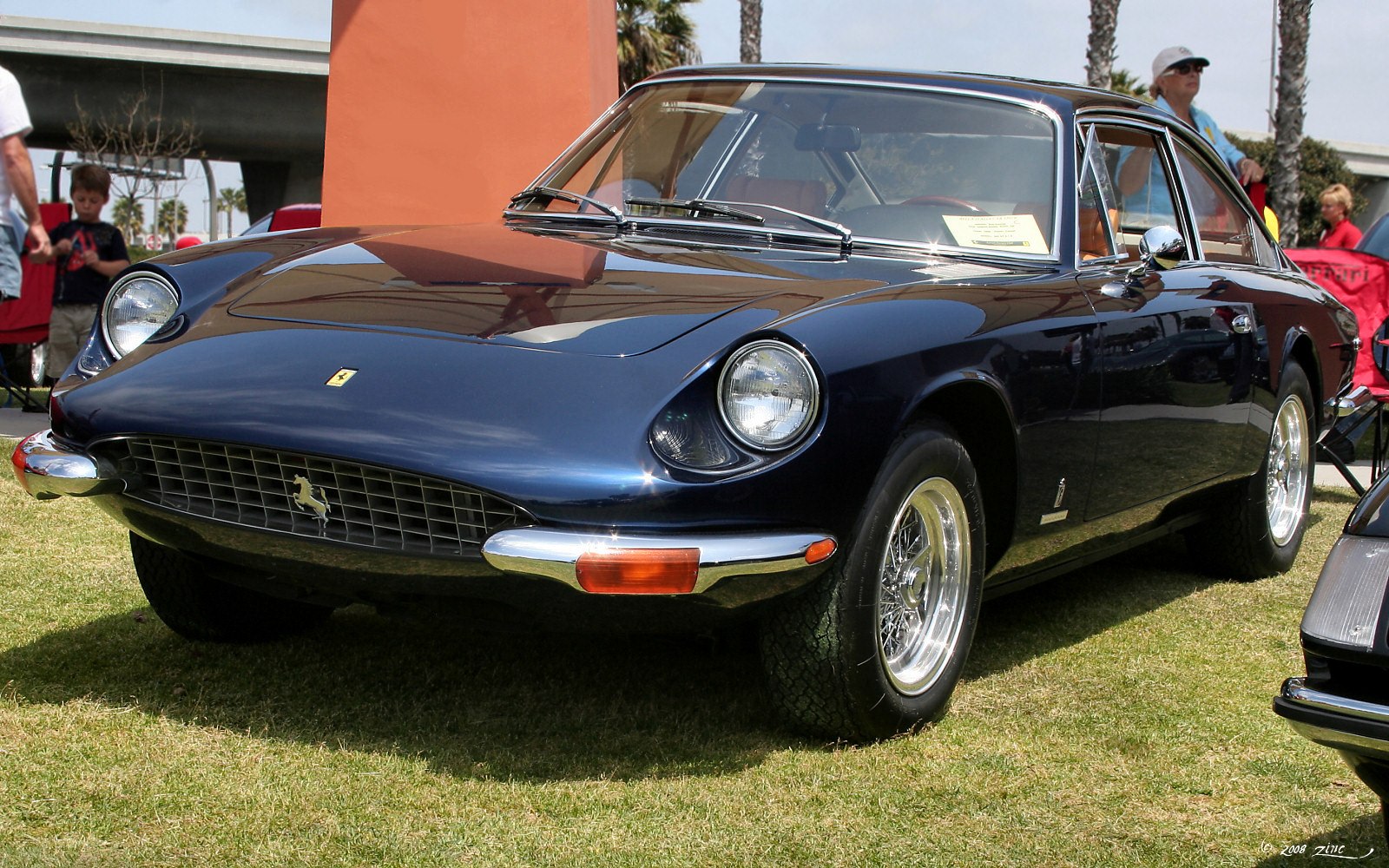 Ferrari 365 4.4 V12 (320 Hp)