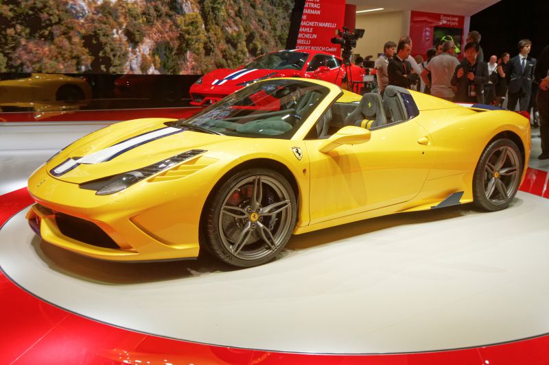 Ferrari 458 4.5 V8 (605 Hp)