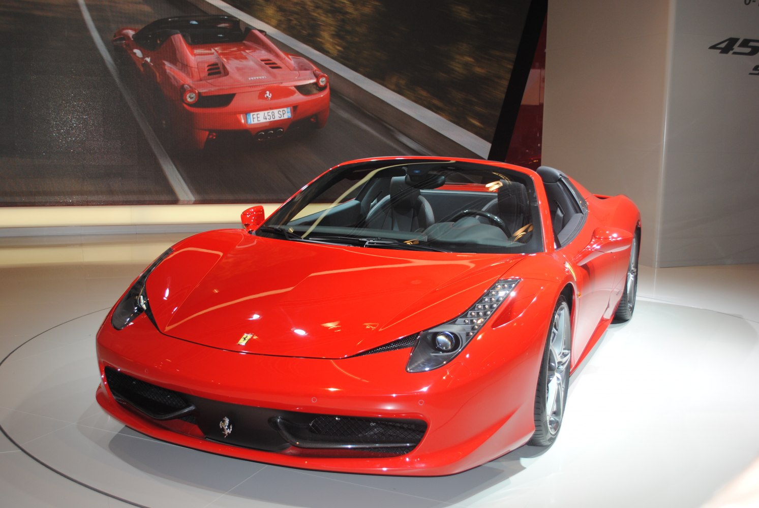 Ferrari 458 4.5 V8 (570 Hp)