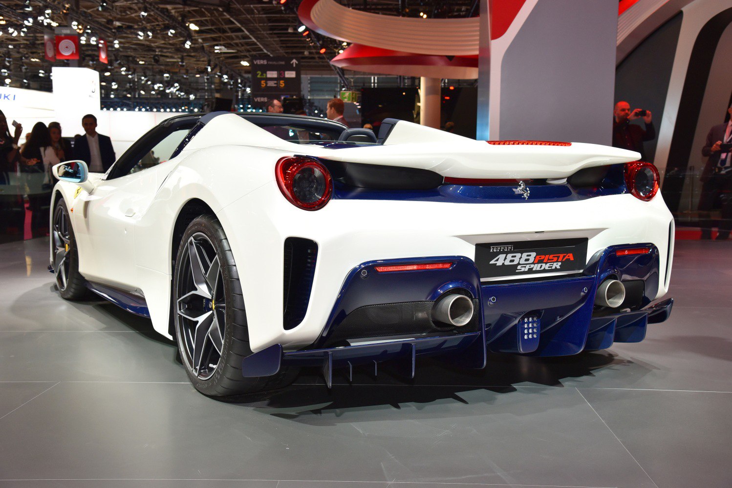 Ferrari 488 3.9 V8 (720 Hp) DCT