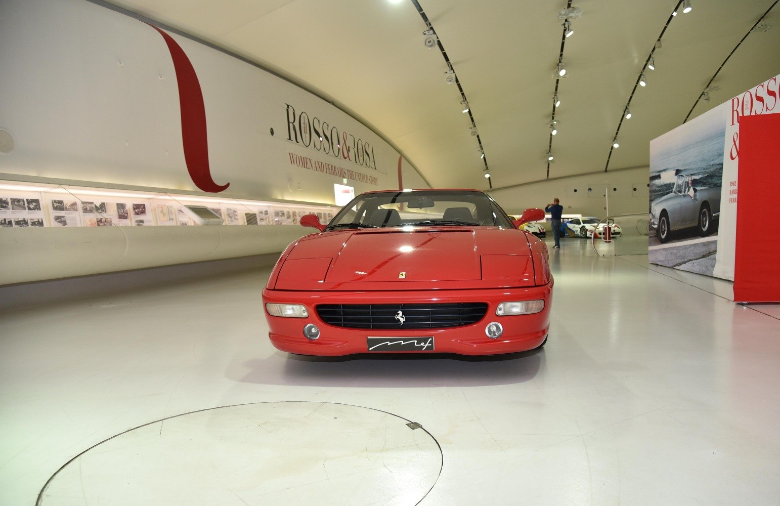 Ferrari F355 355 GTS (381 Hp)