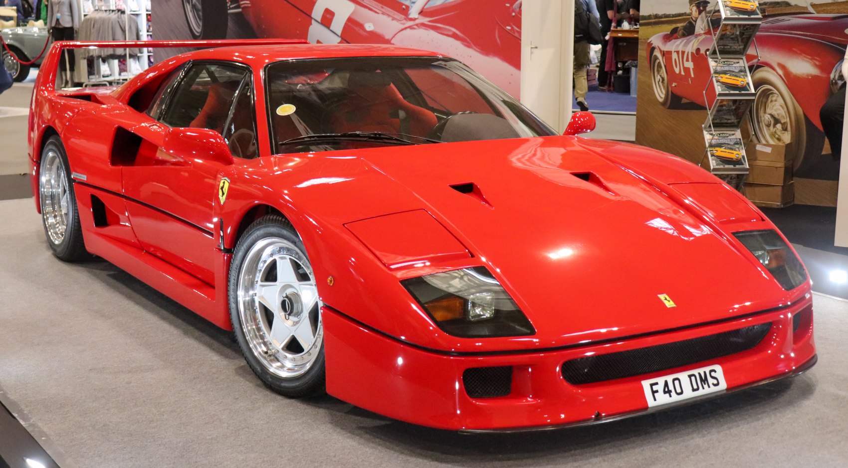 Ferrari F40 2.9 i V8 32V (478 Hp)