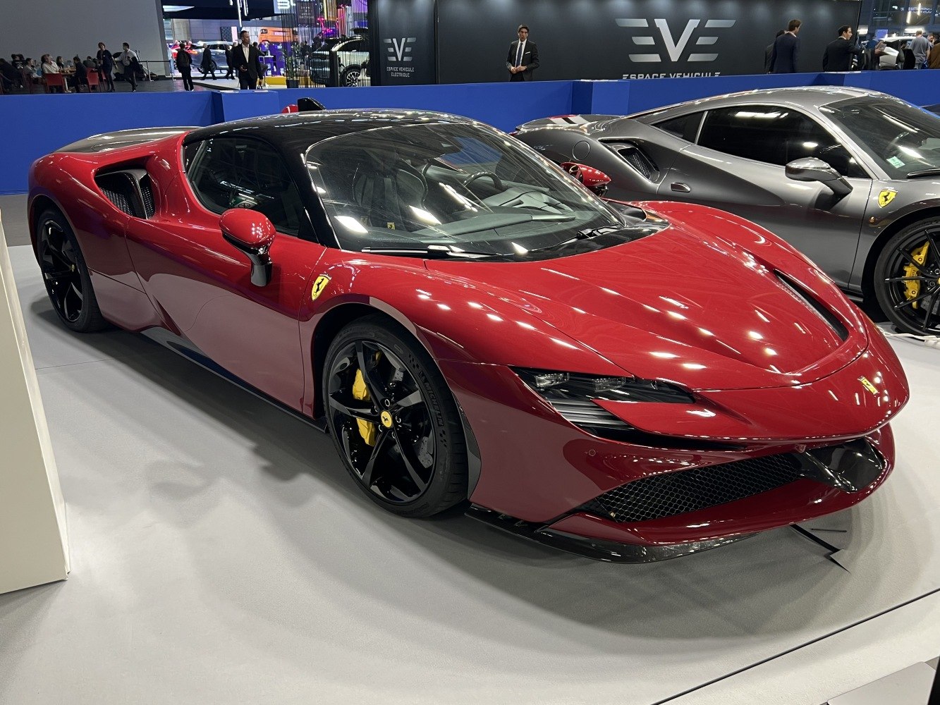 Ferrari SF90 4.0 V8 (1000 Hp) Plug-in Hybrid Automatic