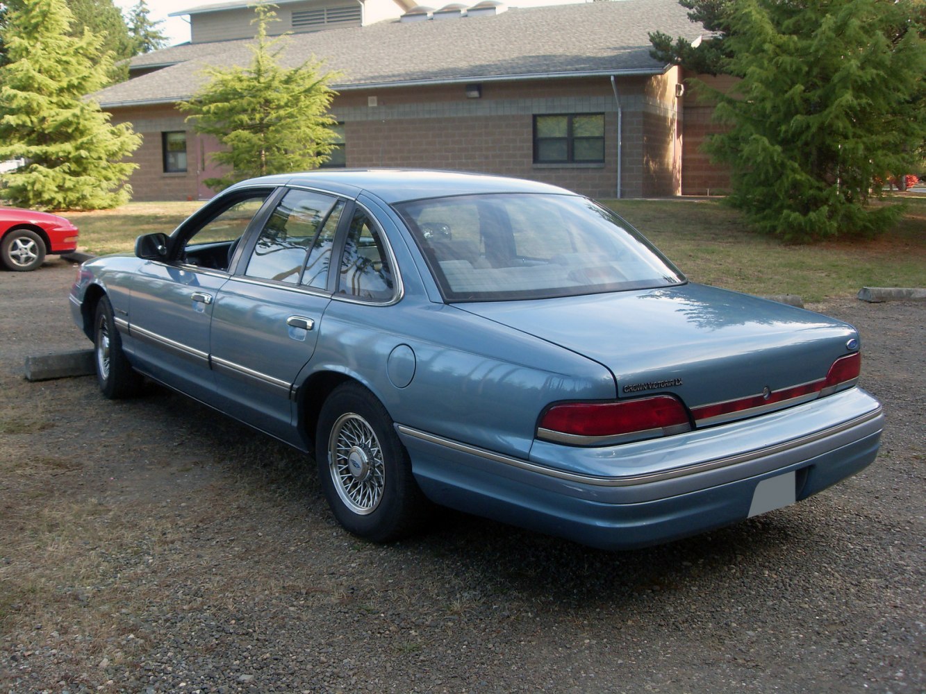 Ford Crown Victoria 4.6 V8 (213 Hp)