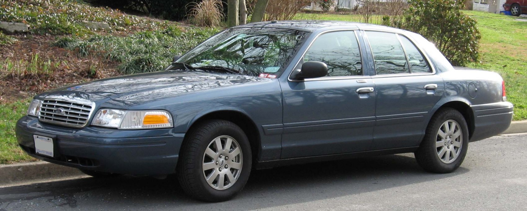 Ford Crown Victoria 4.6 i V8 LX Sport (242 Hp)