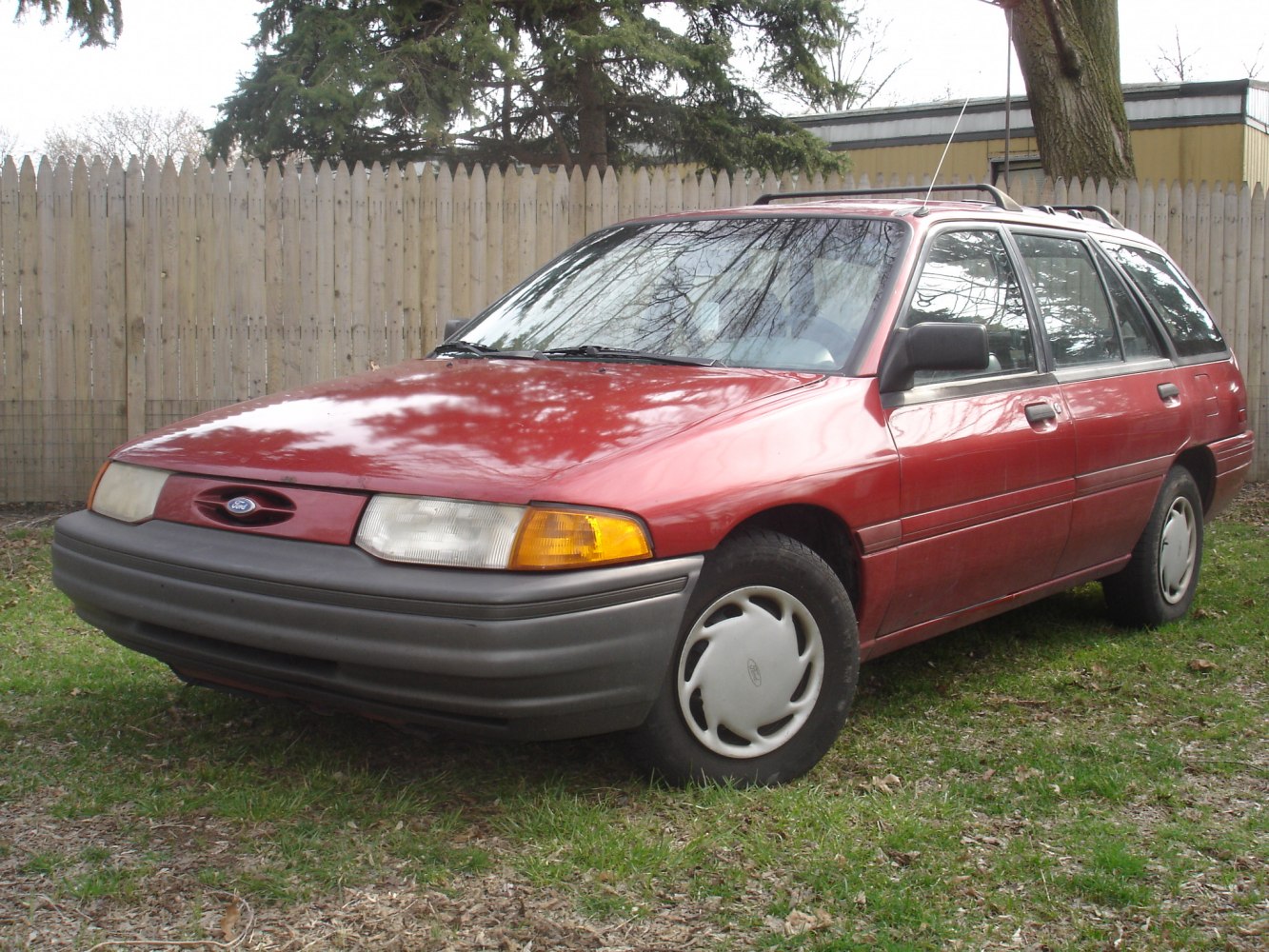 Ford Escort 2.0i LX (110 Hp) Automatic