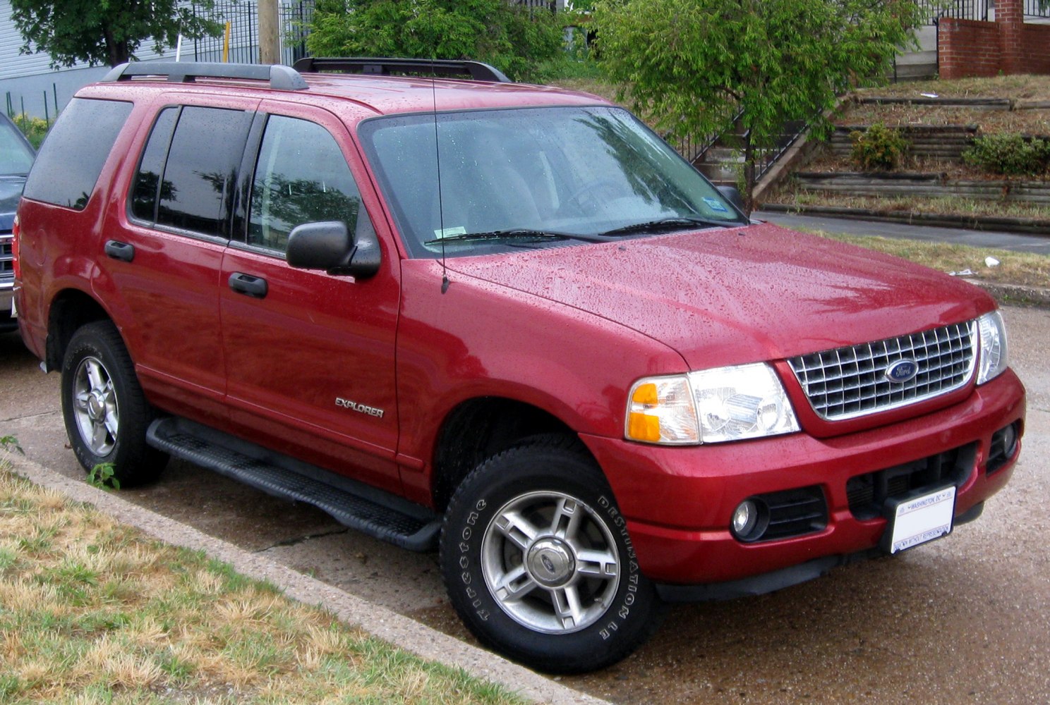 Ford Explorer 5.4 L 3V (303 Hp)