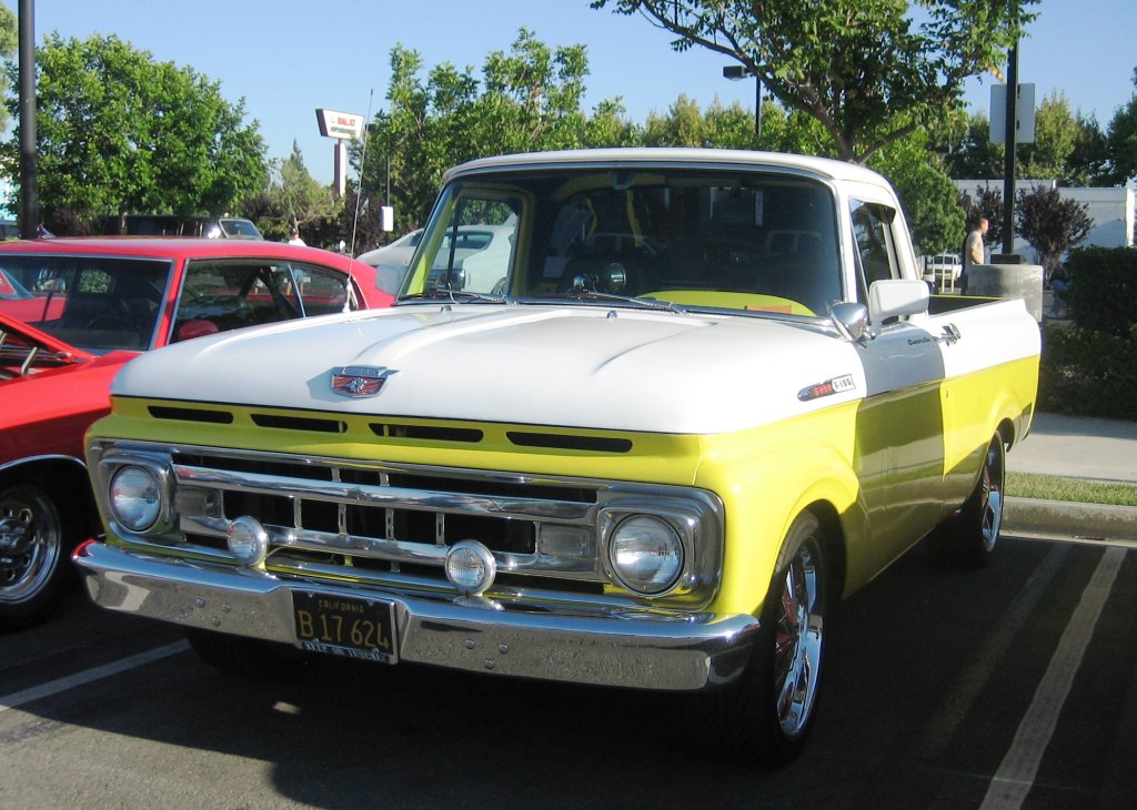 Ford F-Series F-100/F-150 4.8 292 V8 (160 Hp) Automatic