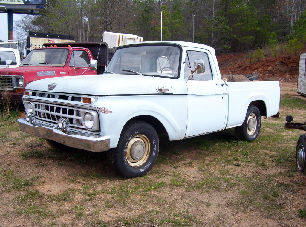 Ford F-Series F-100/F-150 4.8 292 V8 (160 Hp) Automatic