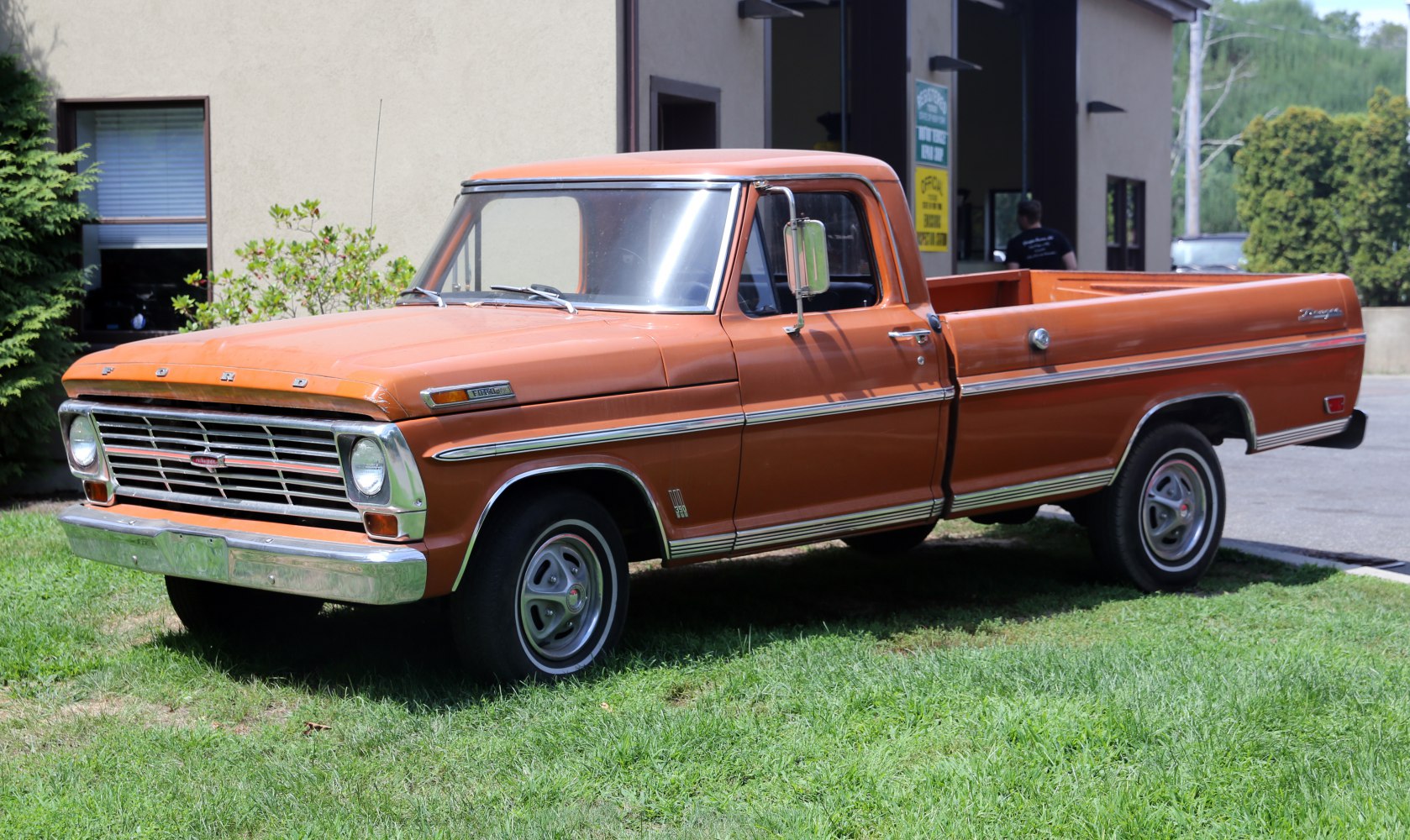 Ford F-Series F-100/F-150 3.9 240 Six (150 Hp)