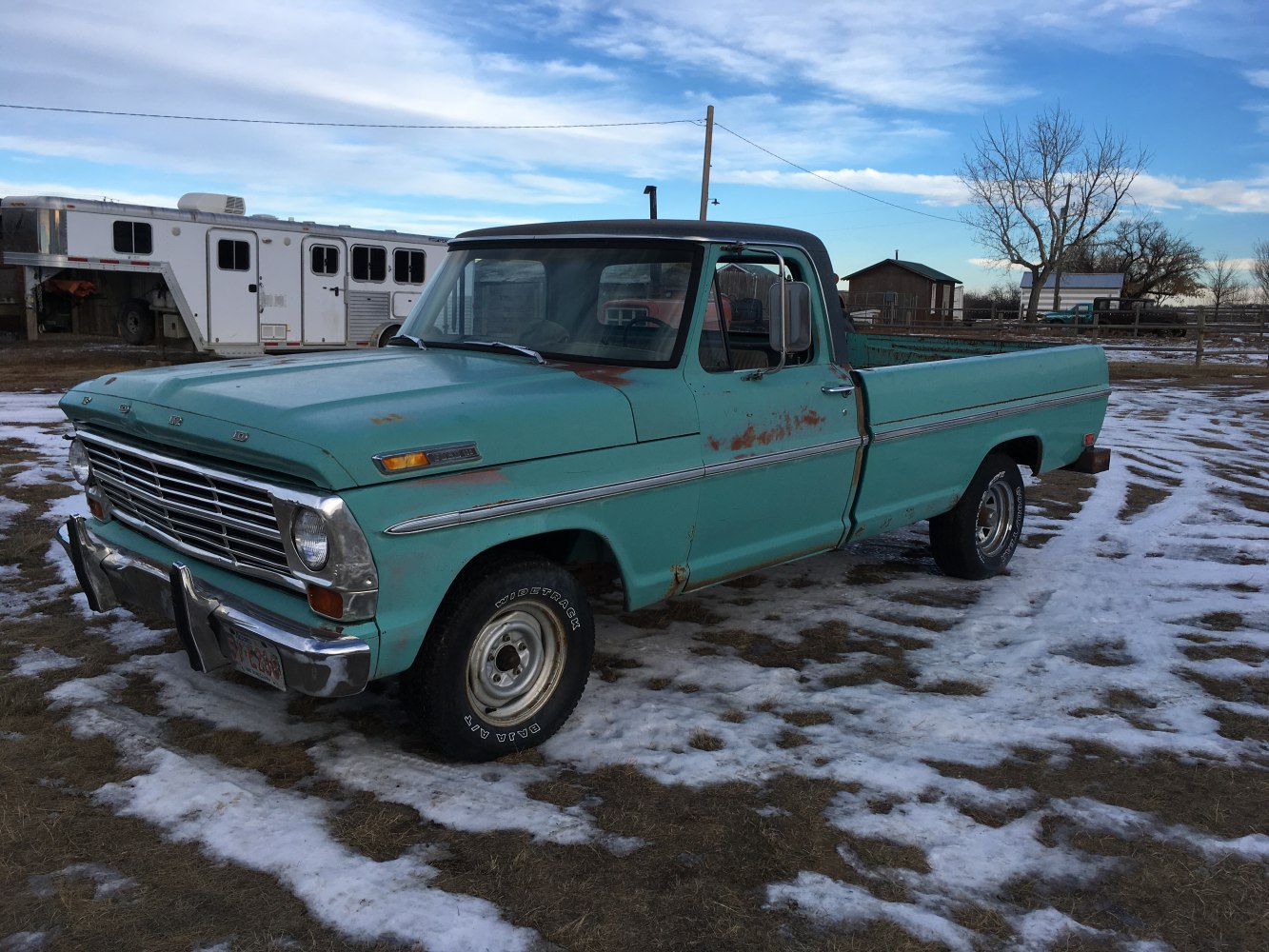 Ford F-Series F-100/F-150 4.9 300 Six (165 Hp) 4x4