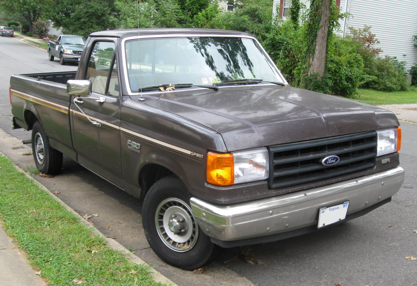 Ford F-Series F-100/F-150 5.0 V8 Windsor (185 Hp)