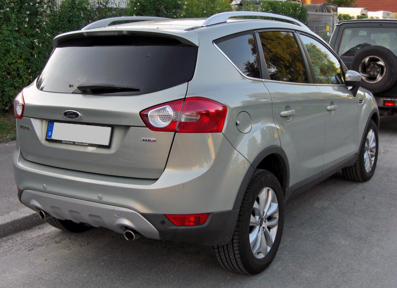 Ford Kuga 2.5 i 20V (200 Hp)