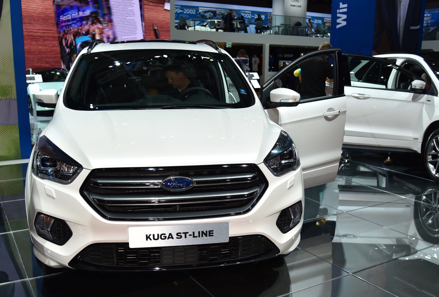 Ford Kuga 2.0 EcoBoost (242 Hp) 4x4 Automatic