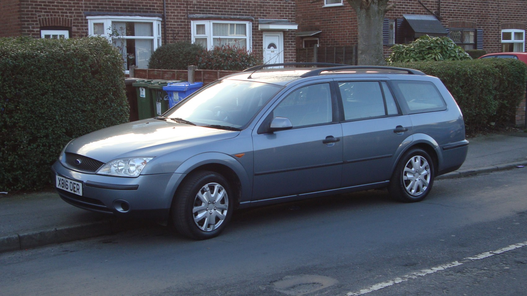 Ford Mondeo 2.5 V6 (170 Hp)