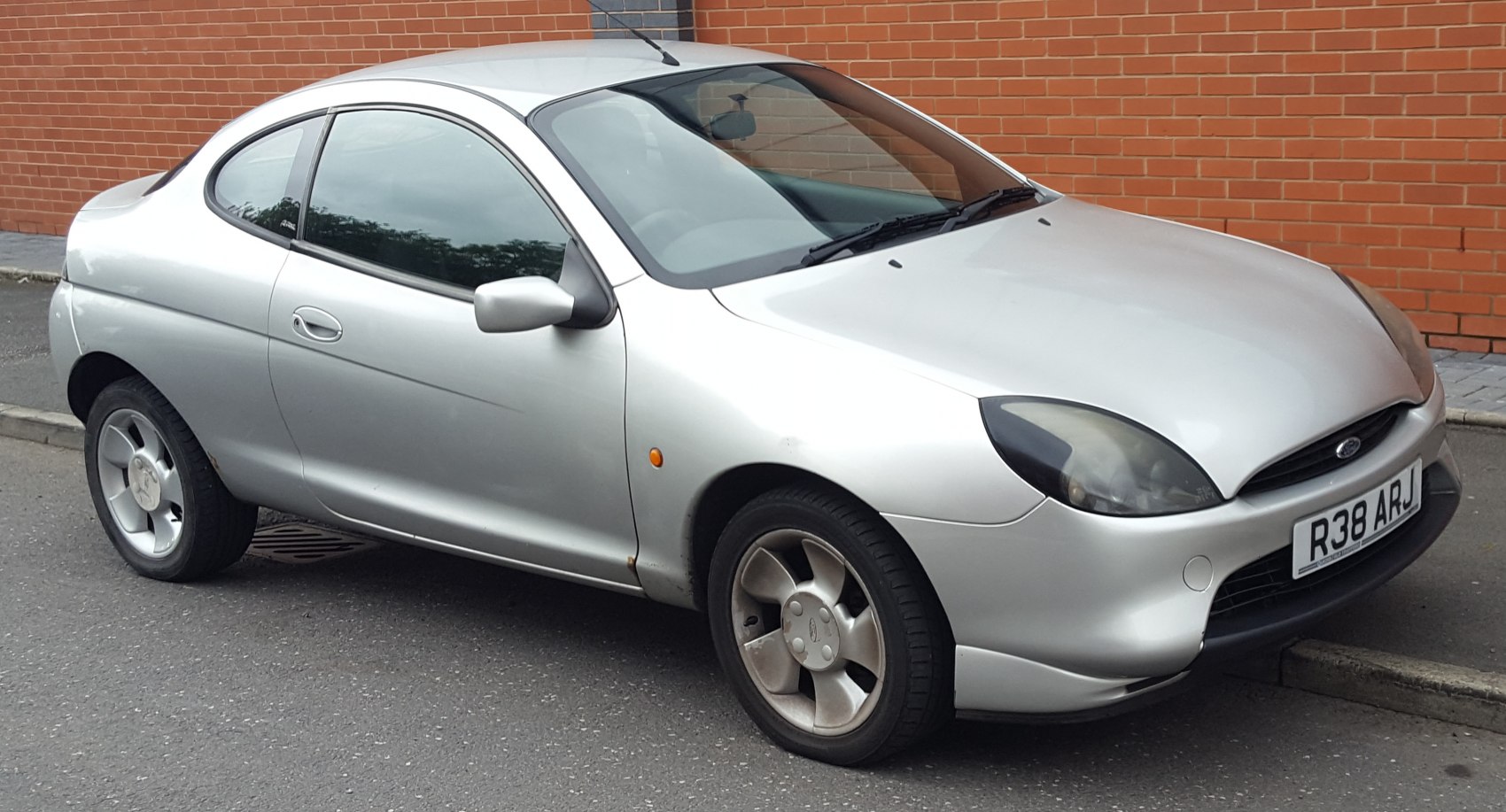 Ford Puma 1.4 16V (90 Hp)