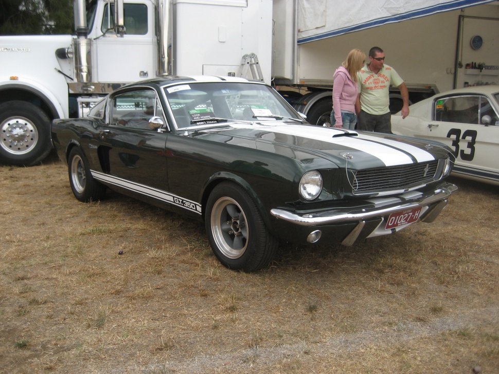 Ford Shelby GT 350R 4.7 V8 (355 Hp)