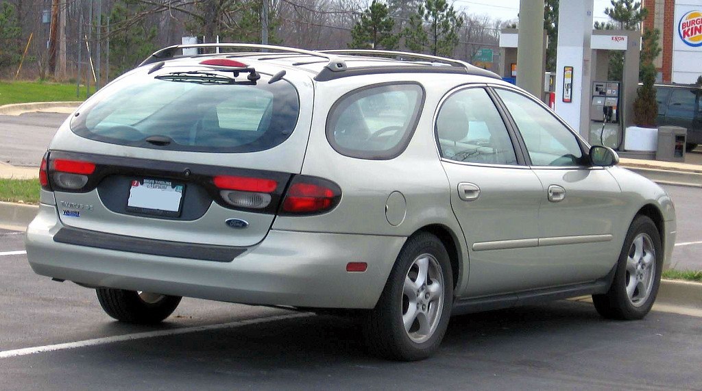 Ford Taurus 3.0 V6 (155 Hp) Automatic