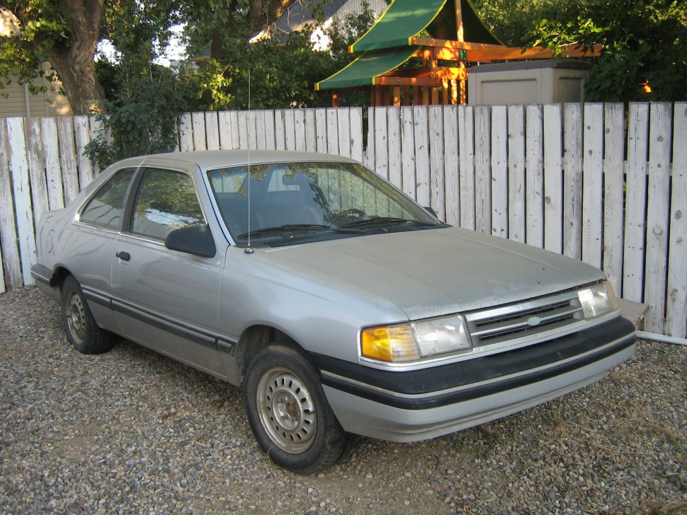 Ford Tempo 2.3 (102 Hp)