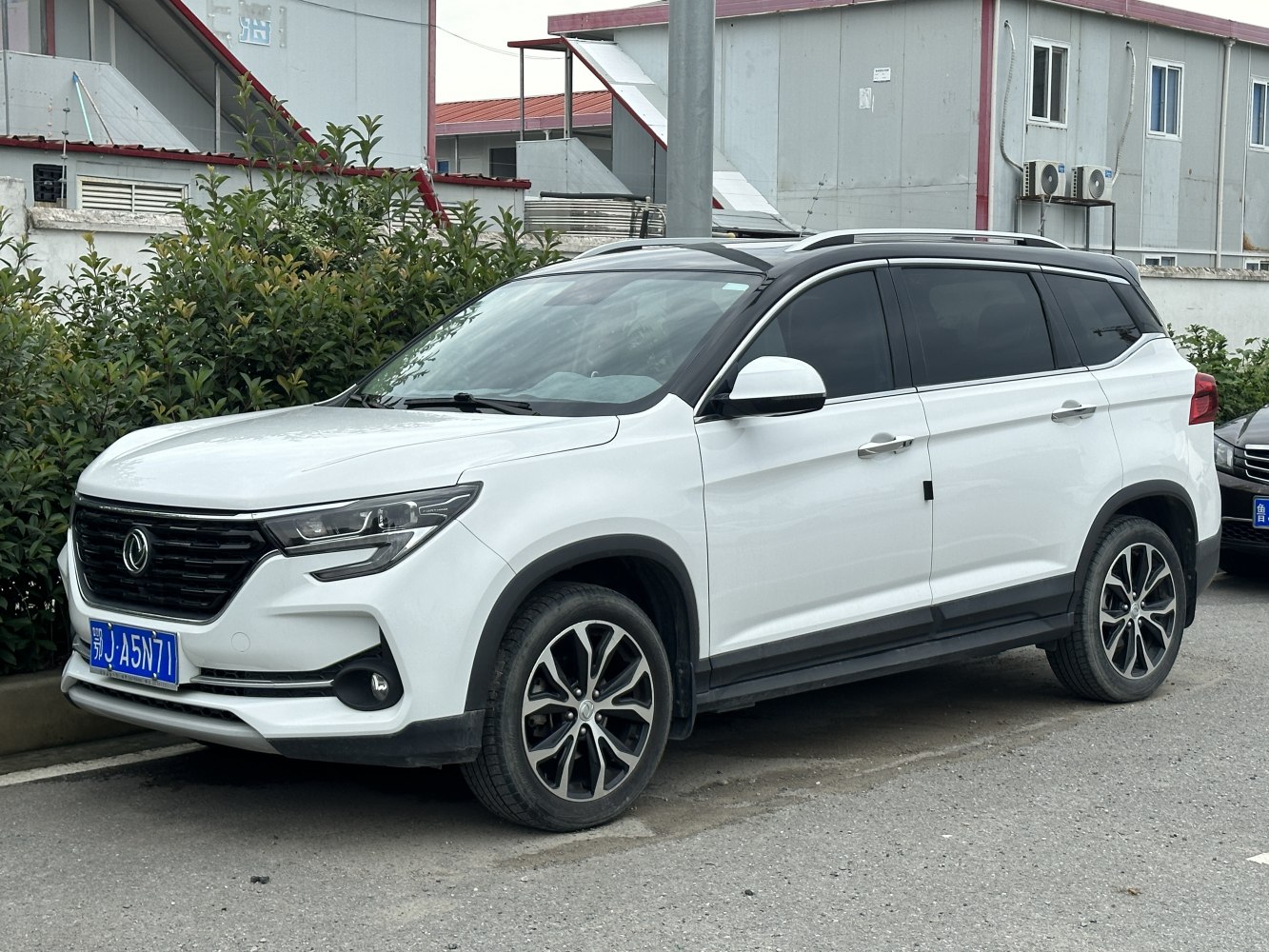 Forthing T5 T5 (facelift 2019)