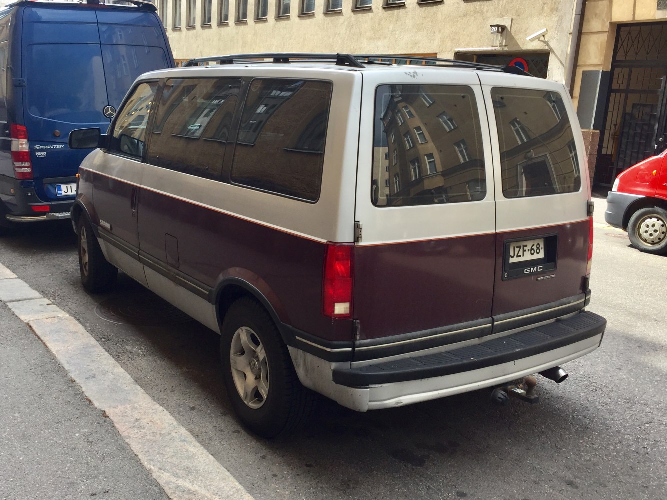 GMC Safari 2.5 EFi (92 Hp) Automatic