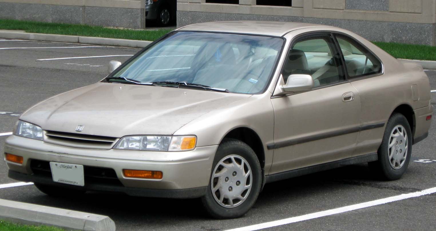 Honda Accord 2.2i ES (150 Hp)