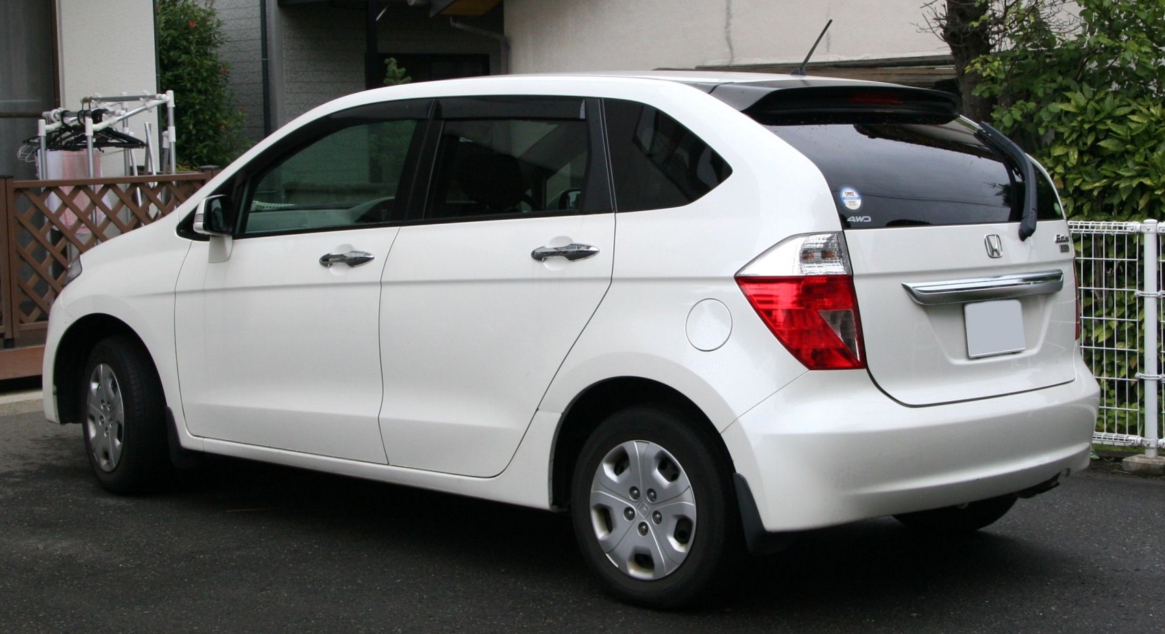 Honda Edix 1.7 (130 Hp) 4WD