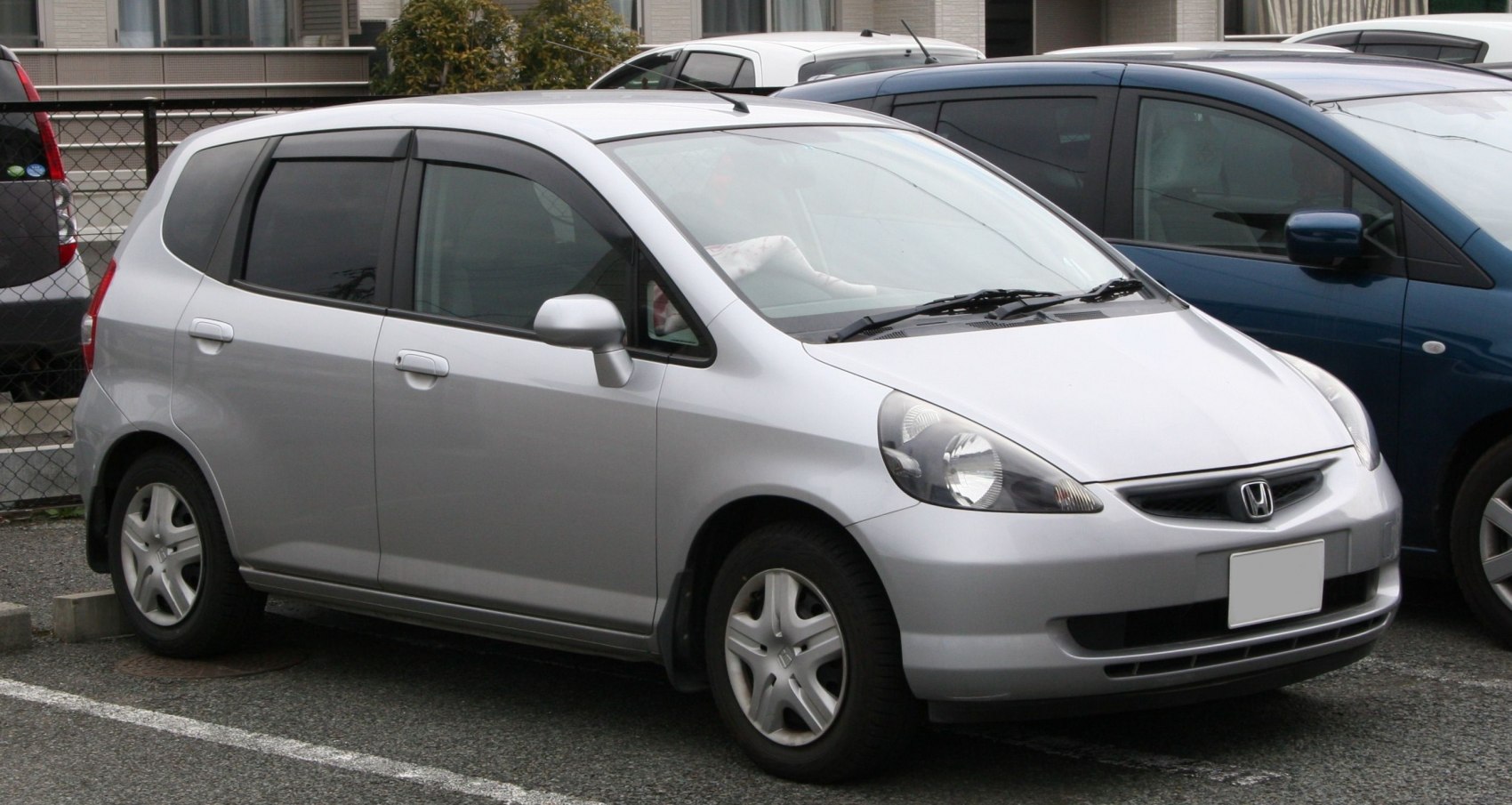 Honda FIT 1.3 i (86 Hp)