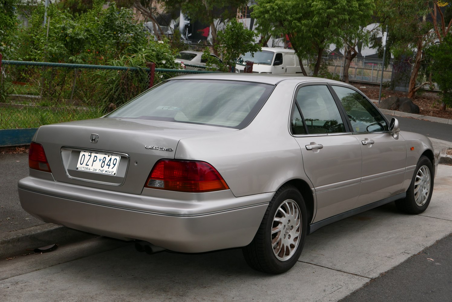 Honda Legend 3.5 i 24V (205 Hp)