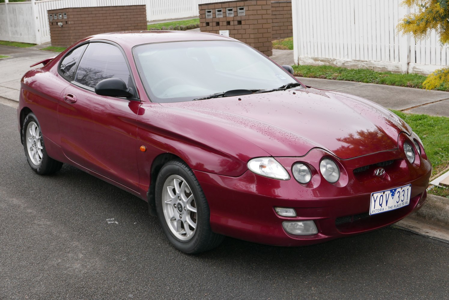 Hyundai Coupe