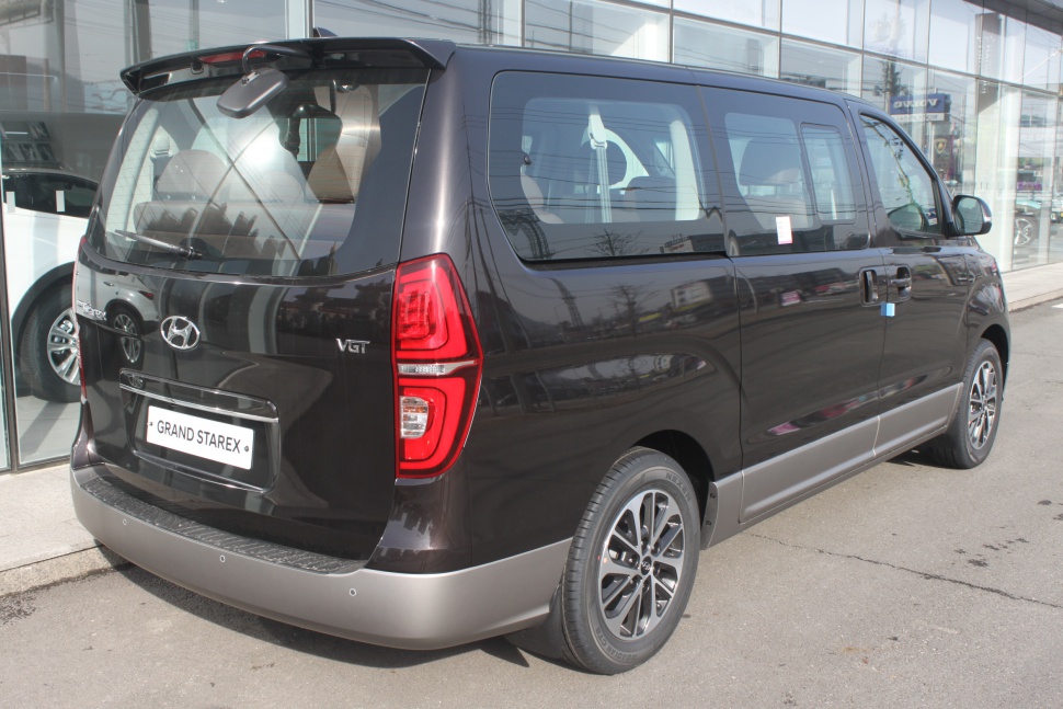 Hyundai H-1 2.5 D (175 Hp) Automatic